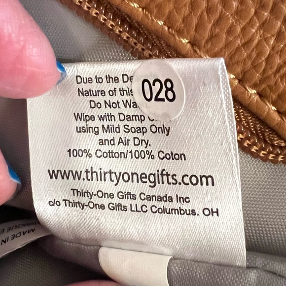 NWOT Thirtyone Blue & White Tote - Picture 6 of 8